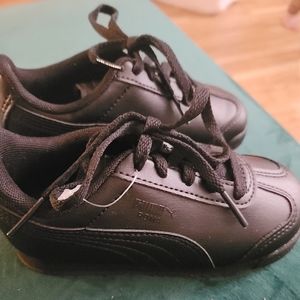 Puma kids sneakers